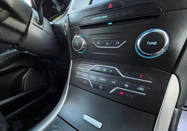 Ford Galaxy cena 87000 przebieg: 85900, rok produkcji 2019 z Czarne małe 667
